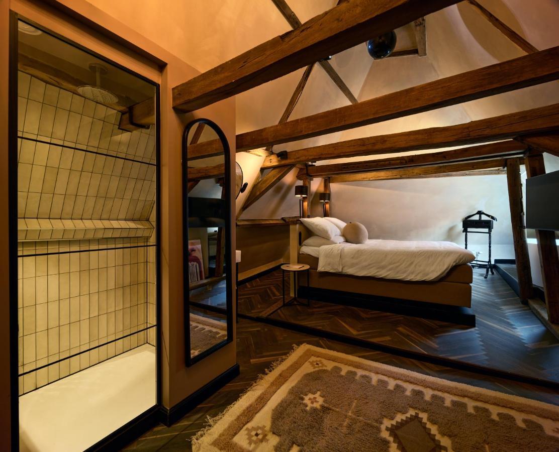 Frenchie 4* Haarlem
